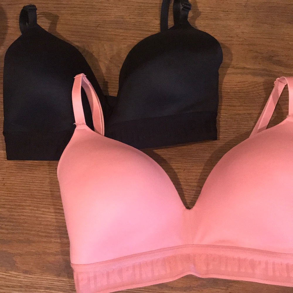 Victoria Secret PINK 32 DD. 2 bras